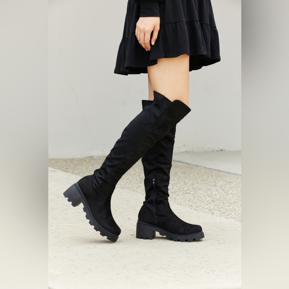 Trindy Clozet Boutique Shoes - Black Legend Spell on You Lug Sole Over the Knee Boots